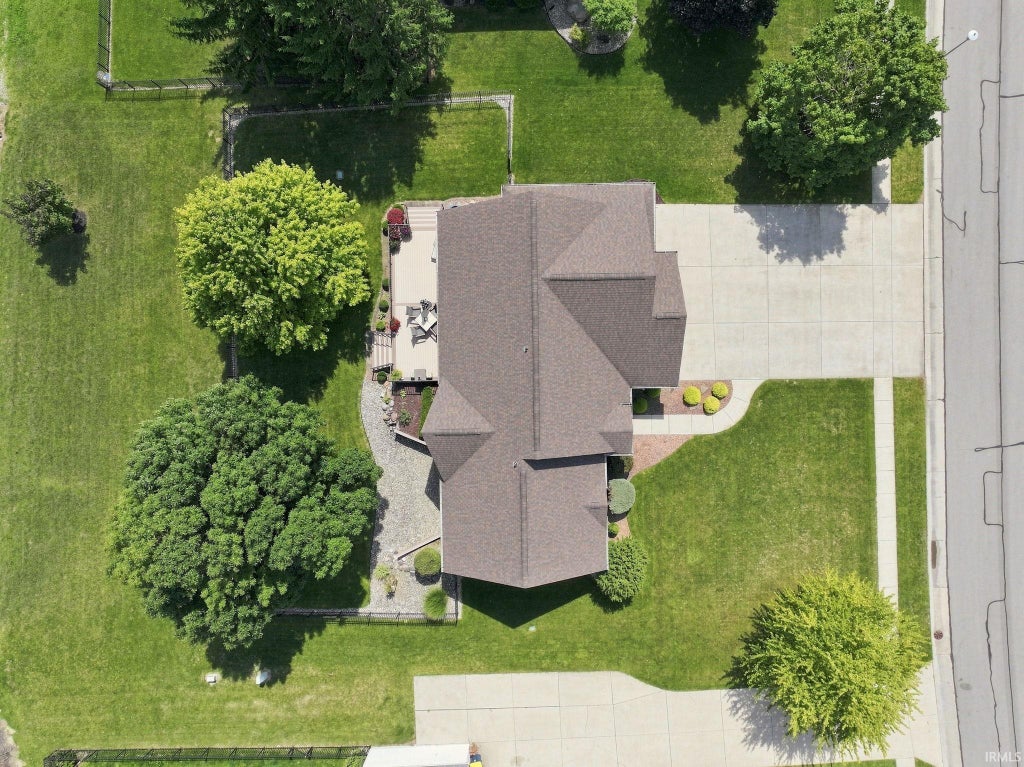 Photo of 306 Hunters Ridge Street, Auburn, IN 46706 (MLS # 202636308)