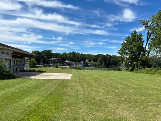 10225 VISTULA RD, OSCEOLA, IN 46561 - Image a5b3203e8e5c8e3178d63cf20241a2db/630243954