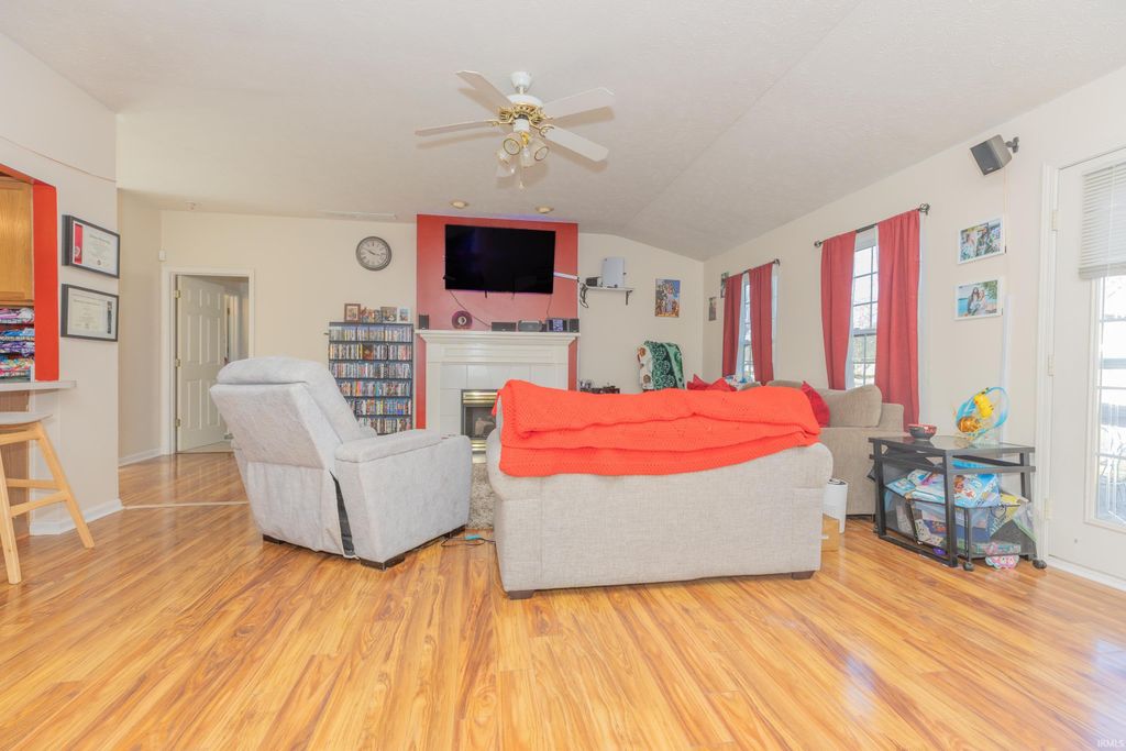 Photo of 3840 Collingswood Drive, Evansville, IN 47725 (MLS # 202601697)