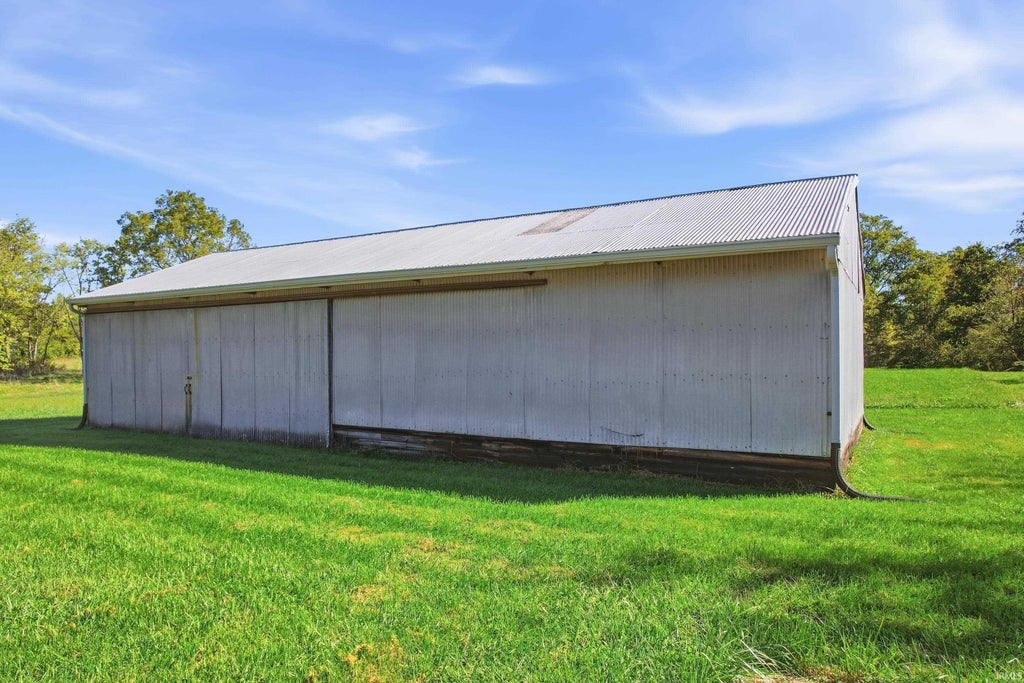 Photo of 10423 S County Road 850 W, Losantville, IN 47354 (MLS # 202640508)