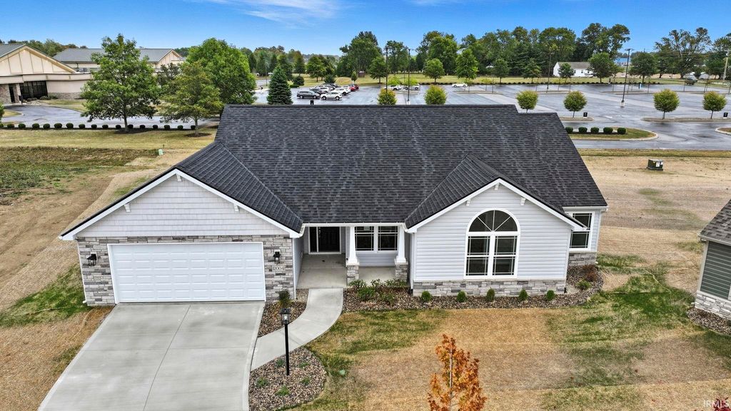 Photo of 12004 Swather Court, Fort Wayne, IN 46818 (MLS # 202549393)