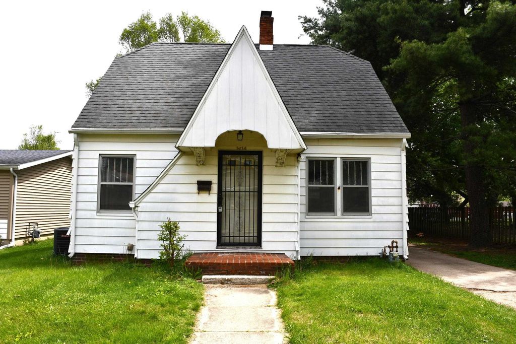 Photo of 1414 Navajo Street, Elkhart, IN 46516 (MLS # 202616817)