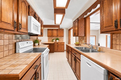 Tiny photo for 228 Twillo Run Drive, New Haven, IN 46774 (MLS # 202638102)