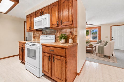 Tiny photo for 228 Twillo Run Drive, New Haven, IN 46774 (MLS # 202638102)
