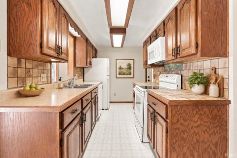 Tiny photo for 228 Twillo Run Drive, New Haven, IN 46774 (MLS # 202638102)