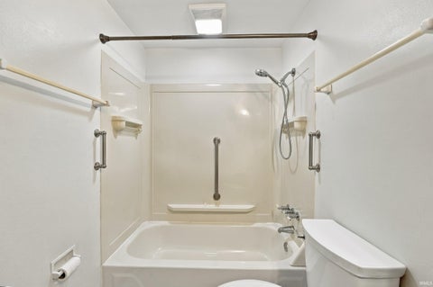 Tiny photo for 228 Twillo Run Drive, New Haven, IN 46774 (MLS # 202638102)