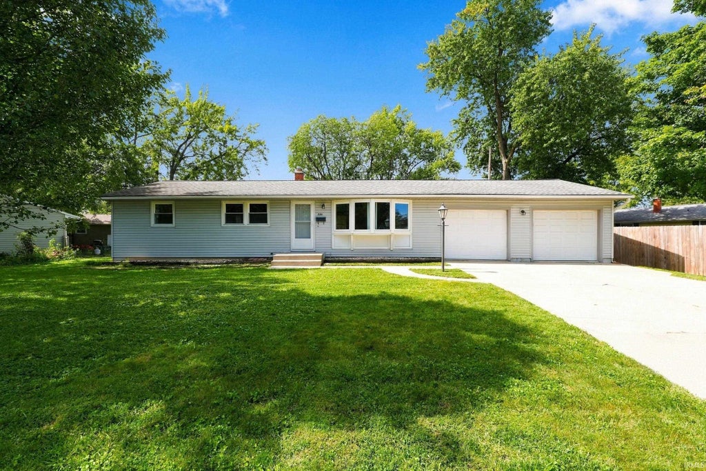 Photo of 228 Twillo Run Drive, New Haven, IN 46774 (MLS # 202638102)