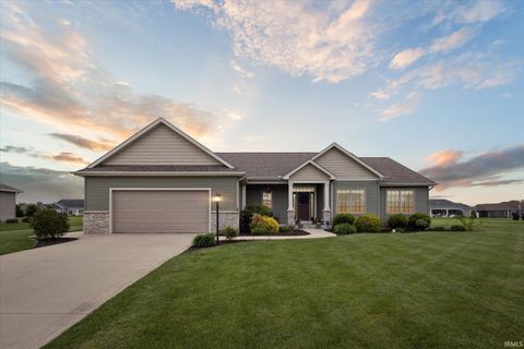 30788 Sandy Creek Drive, Granger, IN 46530 - #: 202517520