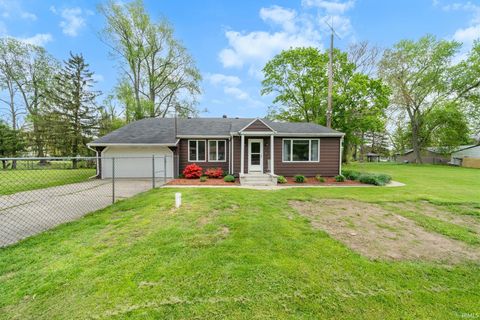 7733 N Hudson Boulevard, New Carlisle, IN 46552 - #: 202517037