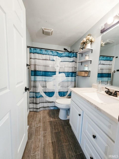 Tiny photo for 13513 Michigan Road, Plymouth, IN 46563 (MLS # 202640172)