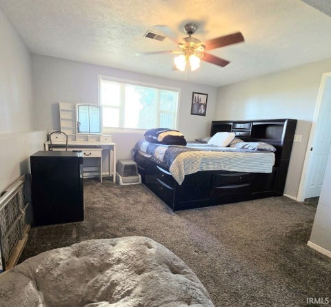 Tiny photo for 13513 Michigan Road, Plymouth, IN 46563 (MLS # 202640172)
