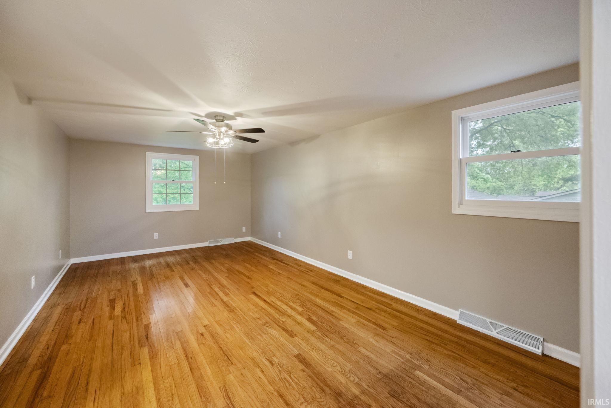 West Lafayette, Indiana 47906, United States, 4 Bedrooms Bedrooms, ,3 BathroomsBathrooms,Residential,Pending,140151