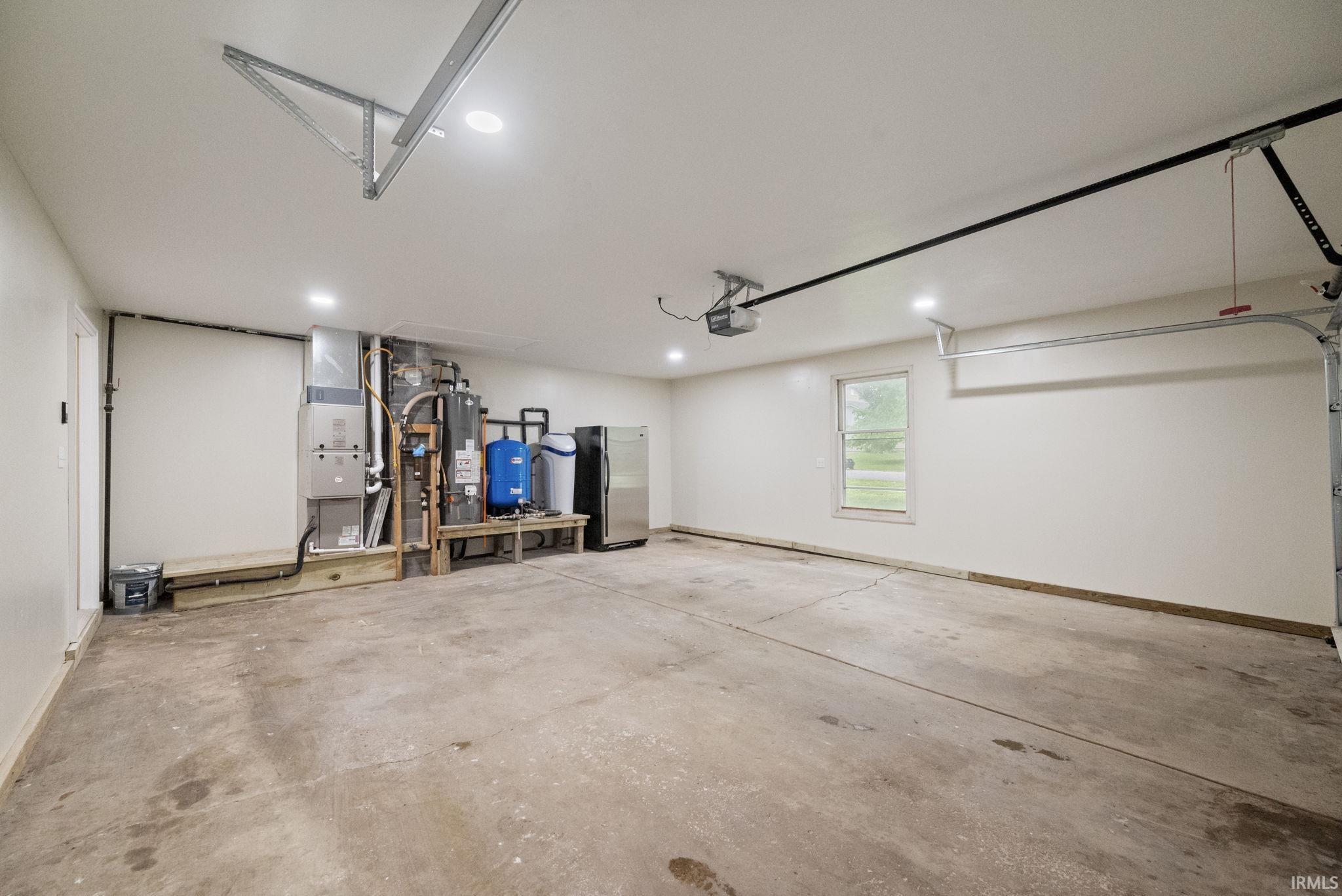 West Lafayette, Indiana 47906, United States, 4 Bedrooms Bedrooms, ,3 BathroomsBathrooms,Residential,Pending,140151