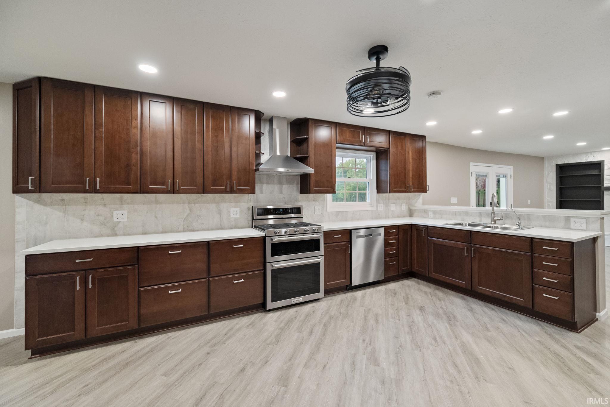 West Lafayette, Indiana 47906, United States, 4 Bedrooms Bedrooms, ,3 BathroomsBathrooms,Residential,Pending,140151