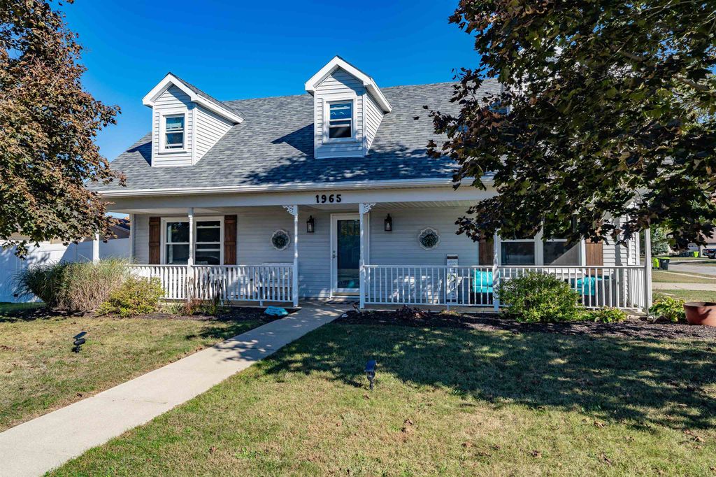 Photo of 1965 Bedford Court, Huntington, IN 46750 (MLS # 202542407)