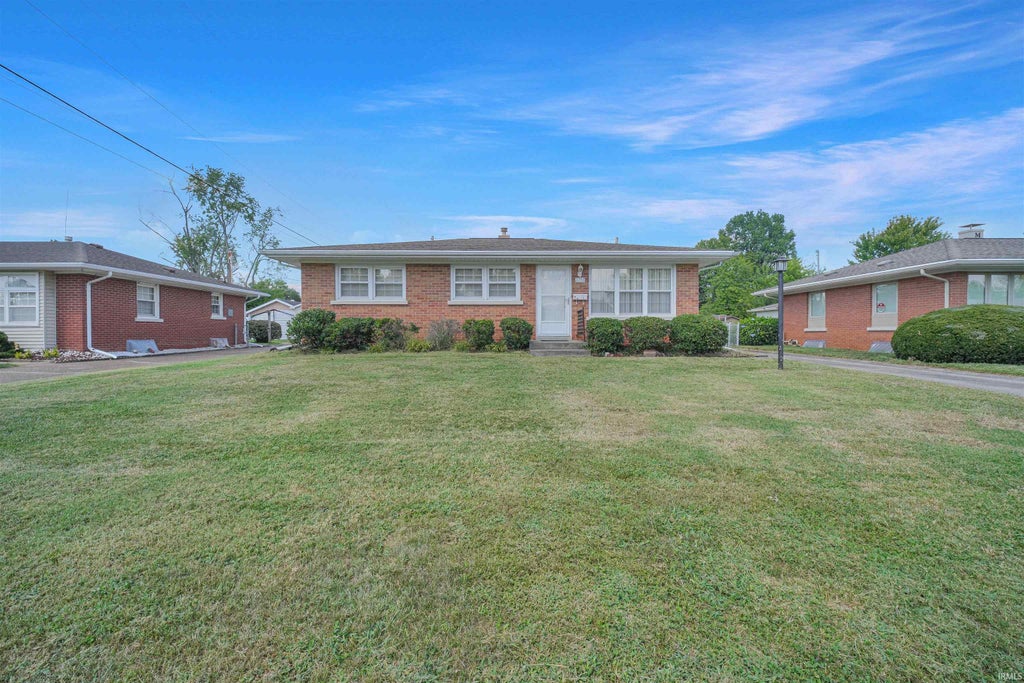 Photo of 3712 Conlin Avenue, Evansville, IN 47714 (MLS # 202636335)