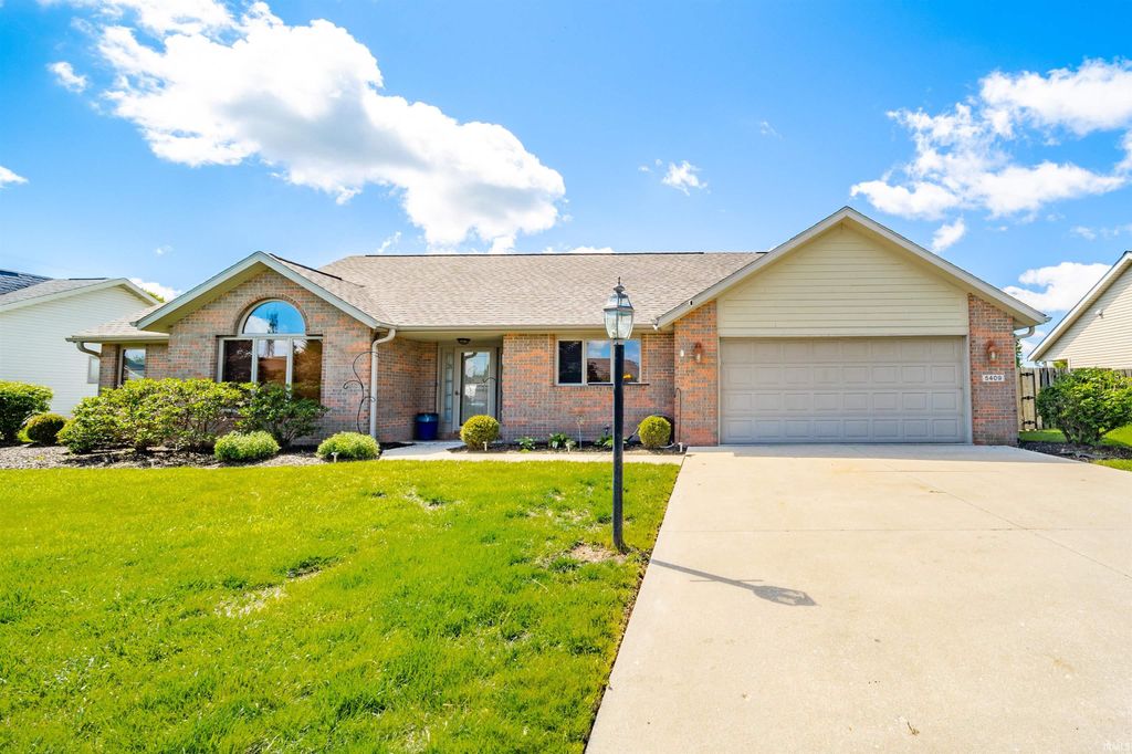 Photo of 5409 W Blair Drive, Muncie, IN 47304 (MLS # 202616841)