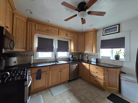 Tiny photo for 1411 W WALNUT Drive, Kokomo, IN 46902 (MLS # 202639170)
