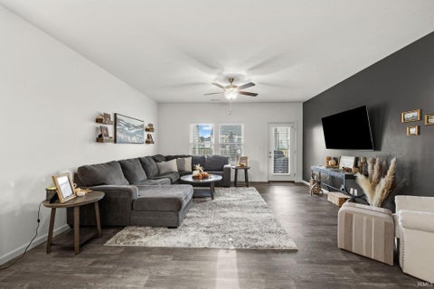 Tiny photo for 284 Wallingford Street, Lafayette, IN 47905 (MLS # 202642642)