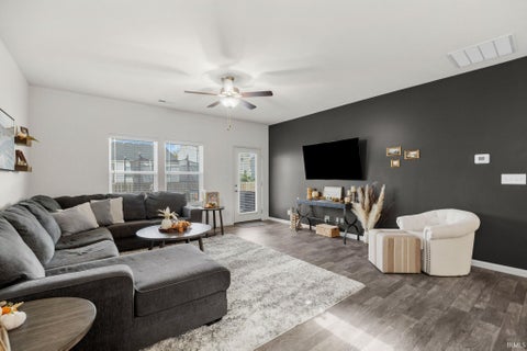 Tiny photo for 284 Wallingford Street, Lafayette, IN 47905 (MLS # 202642642)
