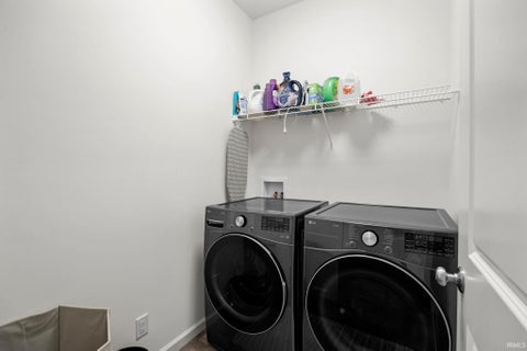 Tiny photo for 284 Wallingford Street, Lafayette, IN 47905 (MLS # 202642642)