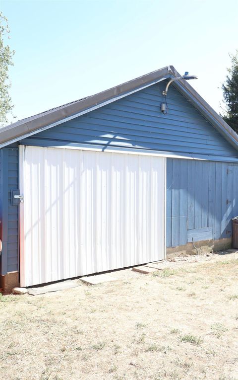 Tiny photo for 7157 E State Road 218, Logansport, IN 46947 (MLS # 202540343)