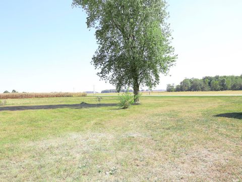 Tiny photo for 7157 E State Road 218, Logansport, IN 46947 (MLS # 202540343)