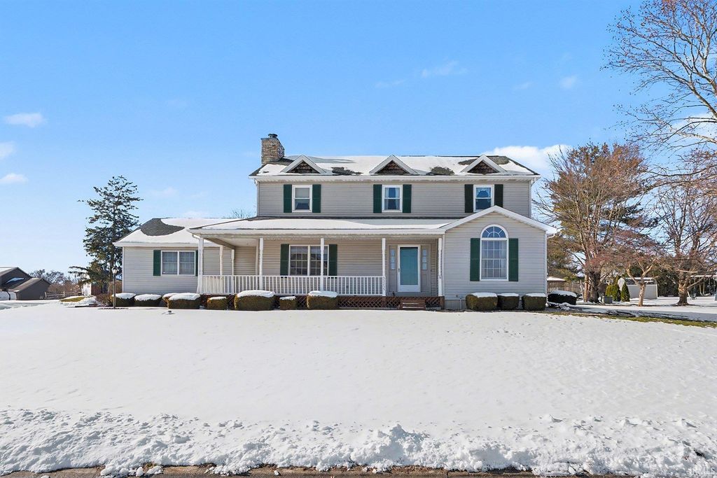 Photo of 53255 Saint Matthew Court, Granger, IN 46530 (MLS # 202606236)