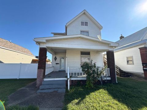 Photo of 19 E Columbia Street, Evansville, IN 47711 (MLS # 202537145)