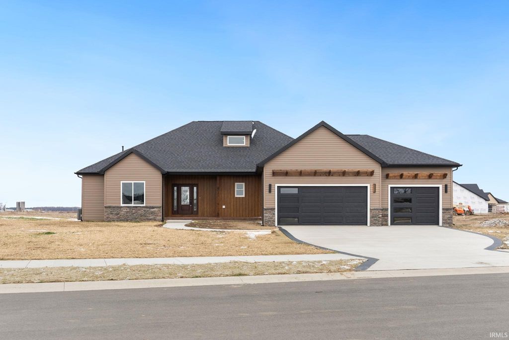 Photo of 22583 Maumee Meadows Drive, Woodburn, IN 46797 (MLS # 202609285)