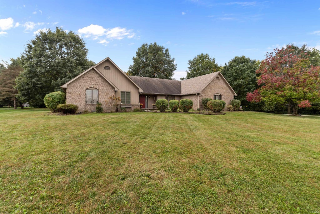 Photo of 5155 W 80 S, Kokomo, IN 46901 (MLS # 202642860)