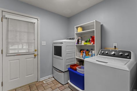Tiny photo for 5155 W 80 S, Kokomo, IN 46901 (MLS # 202642860)