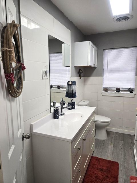 Tiny photo for 1746 W Sycamore Street, Kokomo, IN 46901 (MLS # 202548309)