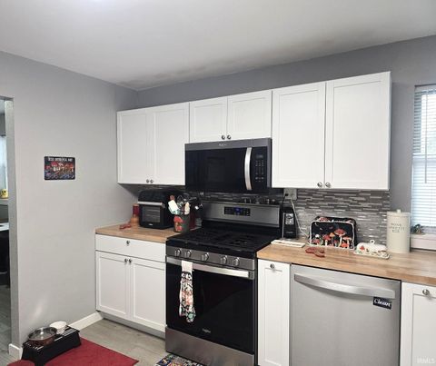 Tiny photo for 1746 W Sycamore Street, Kokomo, IN 46901 (MLS # 202548309)