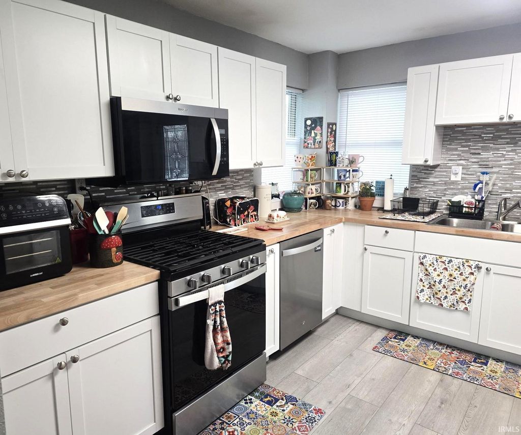 Photo of 1746 W Sycamore Street, Kokomo, IN 46901 (MLS # 202548309)