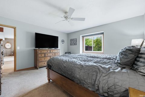 Tiny photo for 204 Hillside Place, Auburn, IN 46706 (MLS # 202618242)