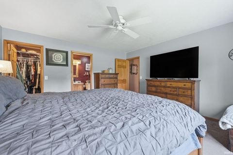 Tiny photo for 204 Hillside Place, Auburn, IN 46706 (MLS # 202618242)