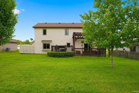 Tiny photo for 204 Hillside Place, Auburn, IN 46706 (MLS # 202618242)