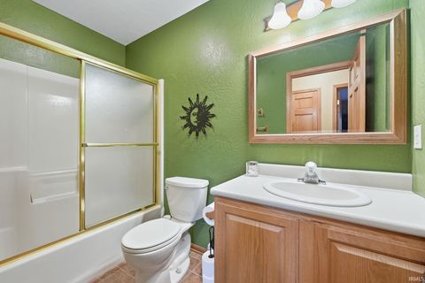 Tiny photo for 204 Hillside Place, Auburn, IN 46706 (MLS # 202618242)