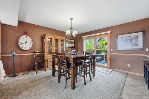 Tiny photo for 204 Hillside Place, Auburn, IN 46706 (MLS # 202618242)