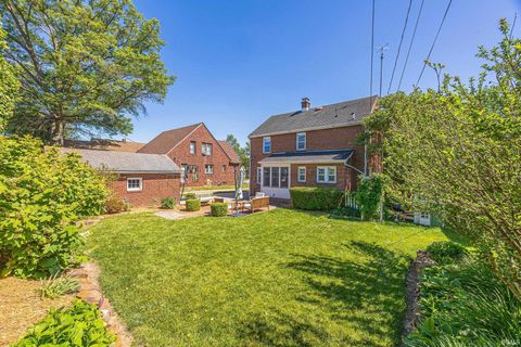 Tiny photo for 328 W 5th Street, Jasper, IN 47546 (MLS # 202618621)