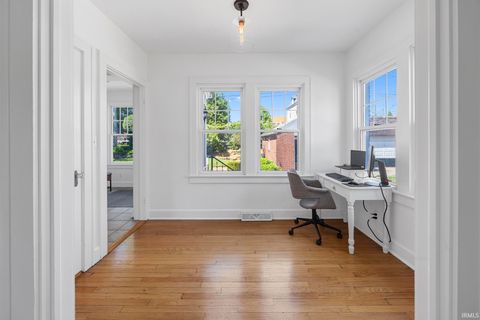 Tiny photo for 328 W 5th Street, Jasper, IN 47546 (MLS # 202618621)