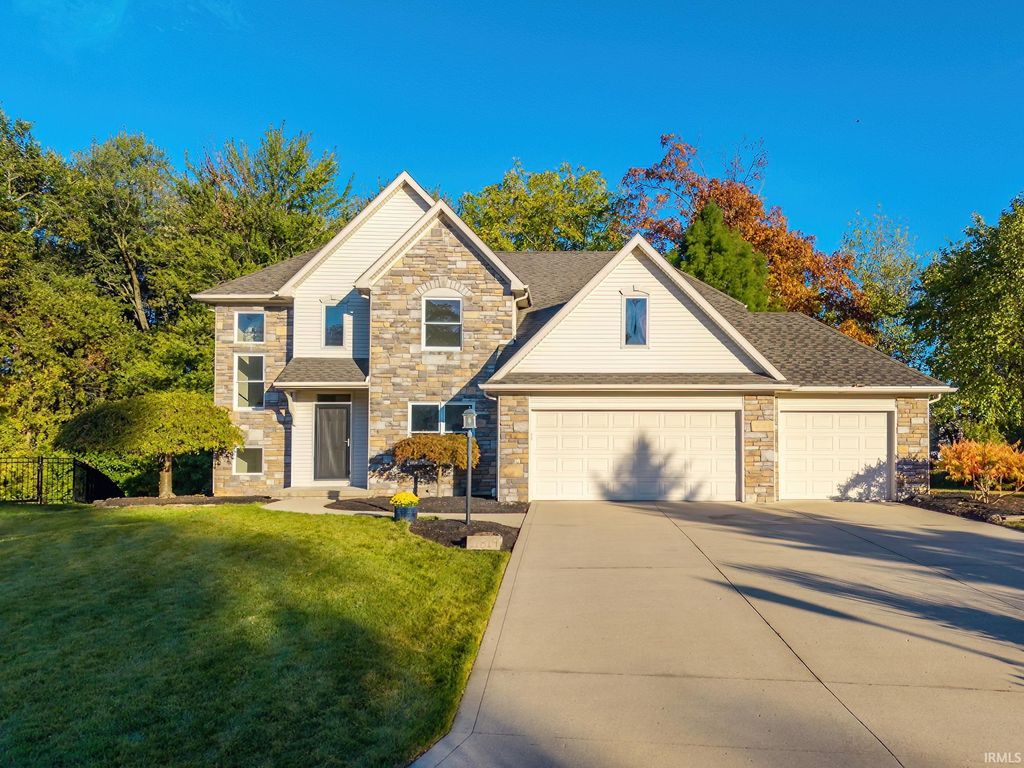 Photo of 11819 Island Cove Drive, Fort Wayne, IN 46845 (MLS # 202542151)