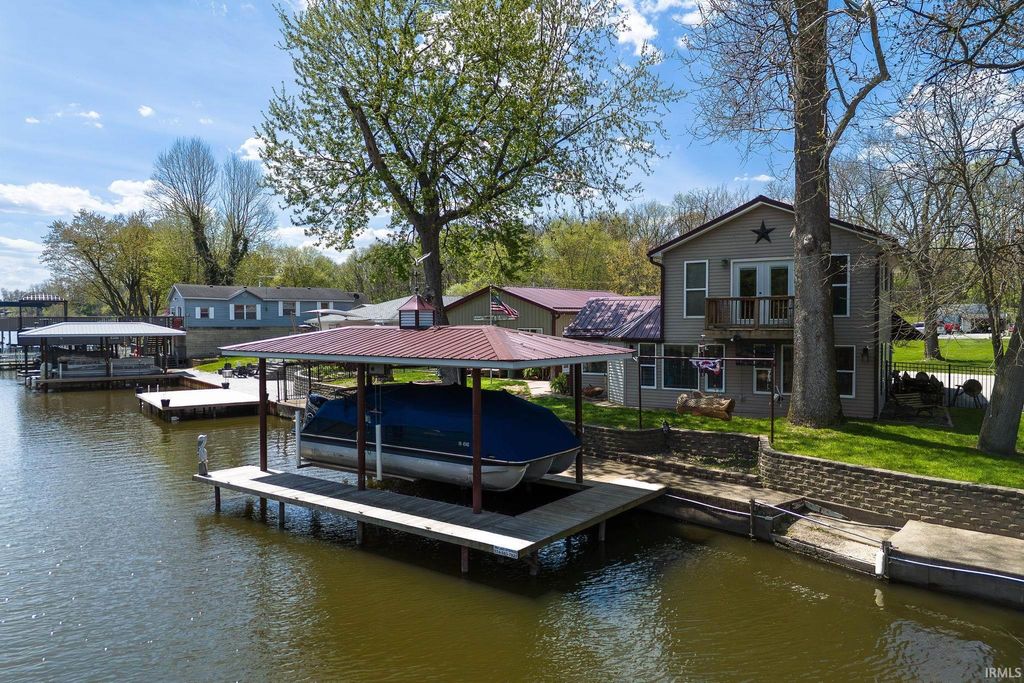 Photo of 725 Bluewater Drive, Monticello, IN 47960 (MLS # 202514921)