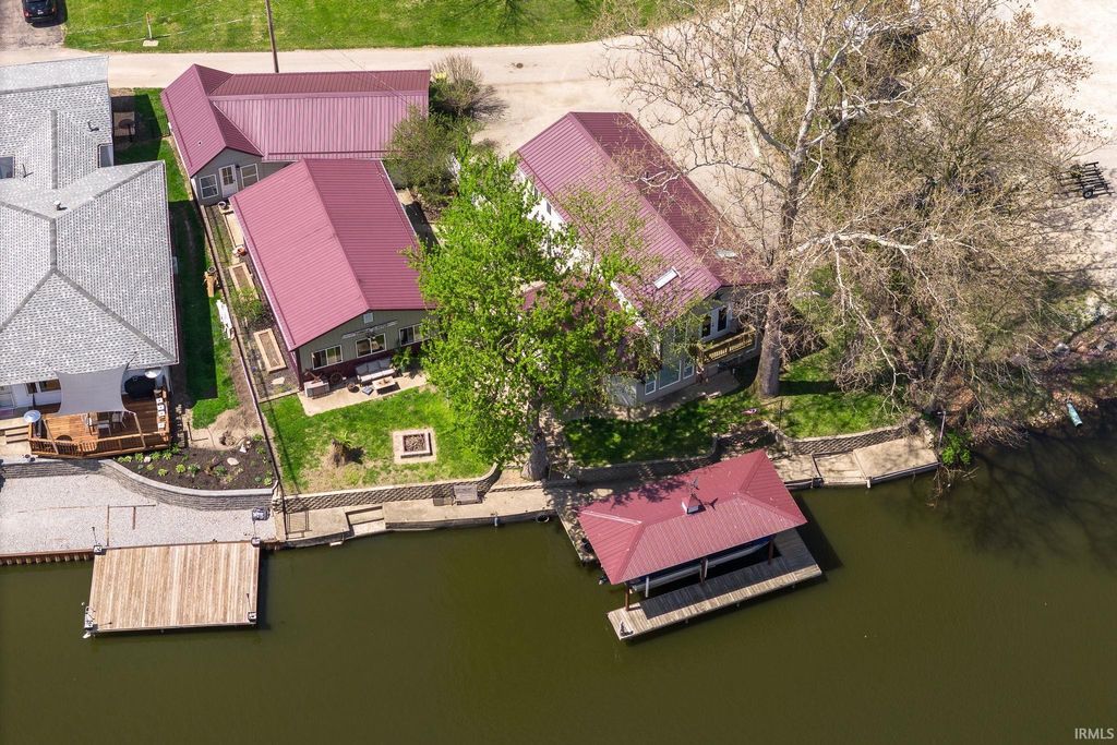 Photo of 725 Bluewater Drive, Monticello, IN 47960 (MLS # 202514921)