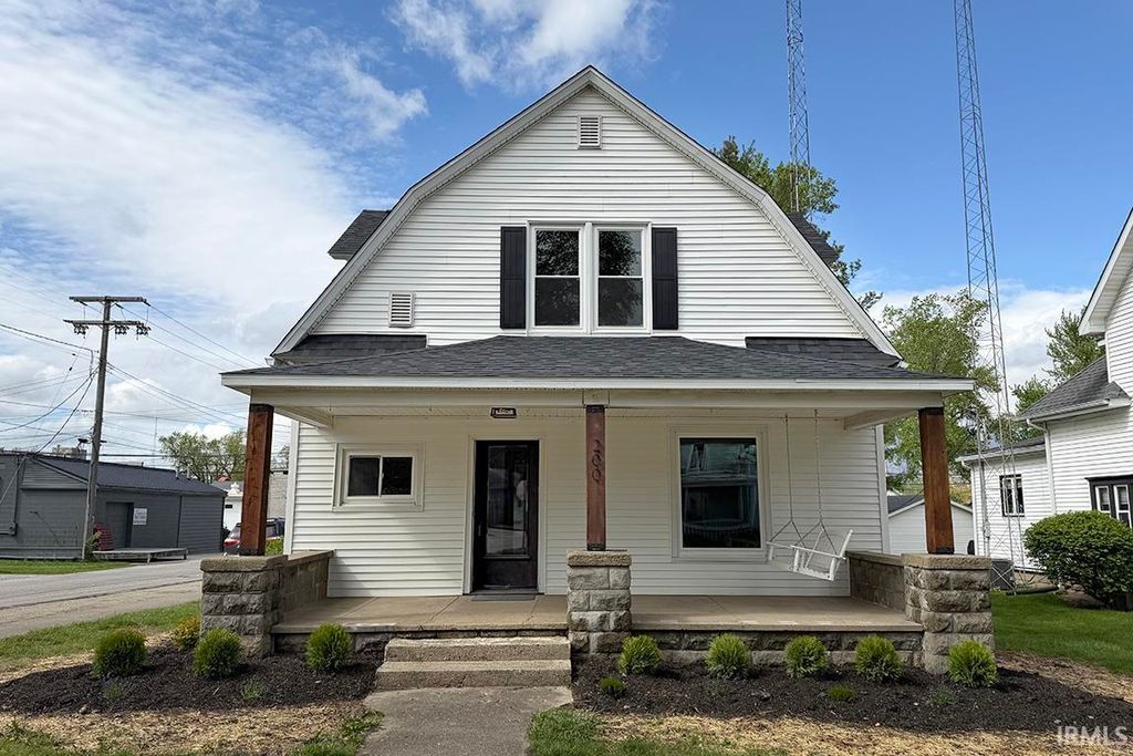 Photo of 200 E Berry Street, Middlebury, IN 46540 (MLS # 202615611)