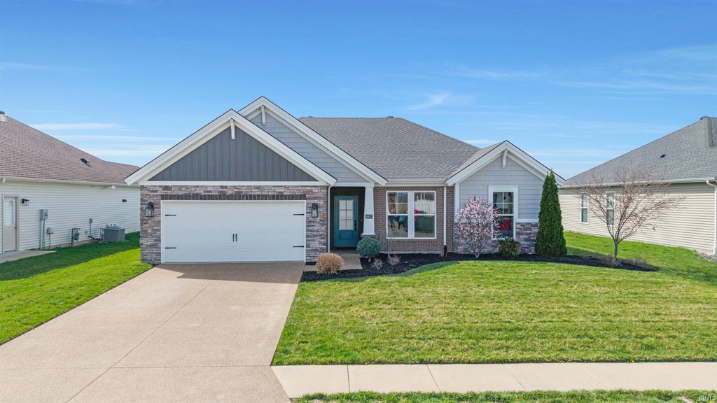 Photo of 4853 White Chapel Drive, Newburgh, IN 47630 (MLS # 202609627)