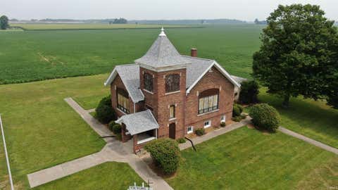 Tiny photo for 3991 S County Road 200 E, Logansport, IN 46947 (MLS # 202629104)