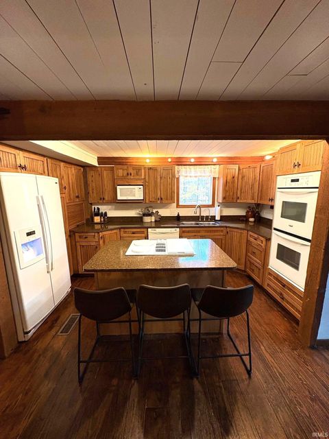 Tiny photo for 2435 S Roberts Way Road, Logansport, IN 46947 (MLS # 202608561)