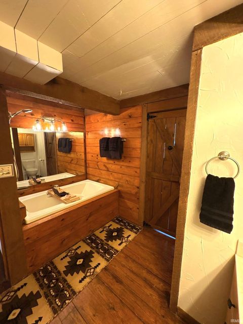 Tiny photo for 2435 S Roberts Way Road, Logansport, IN 46947 (MLS # 202608561)